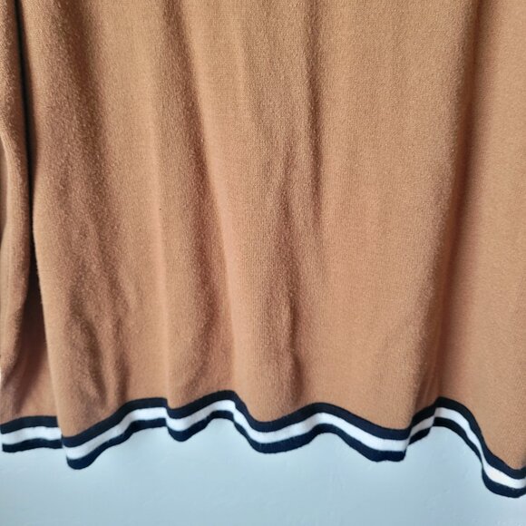 Joseph A V-Neck Color Block Sweater - Picture 3 of 7